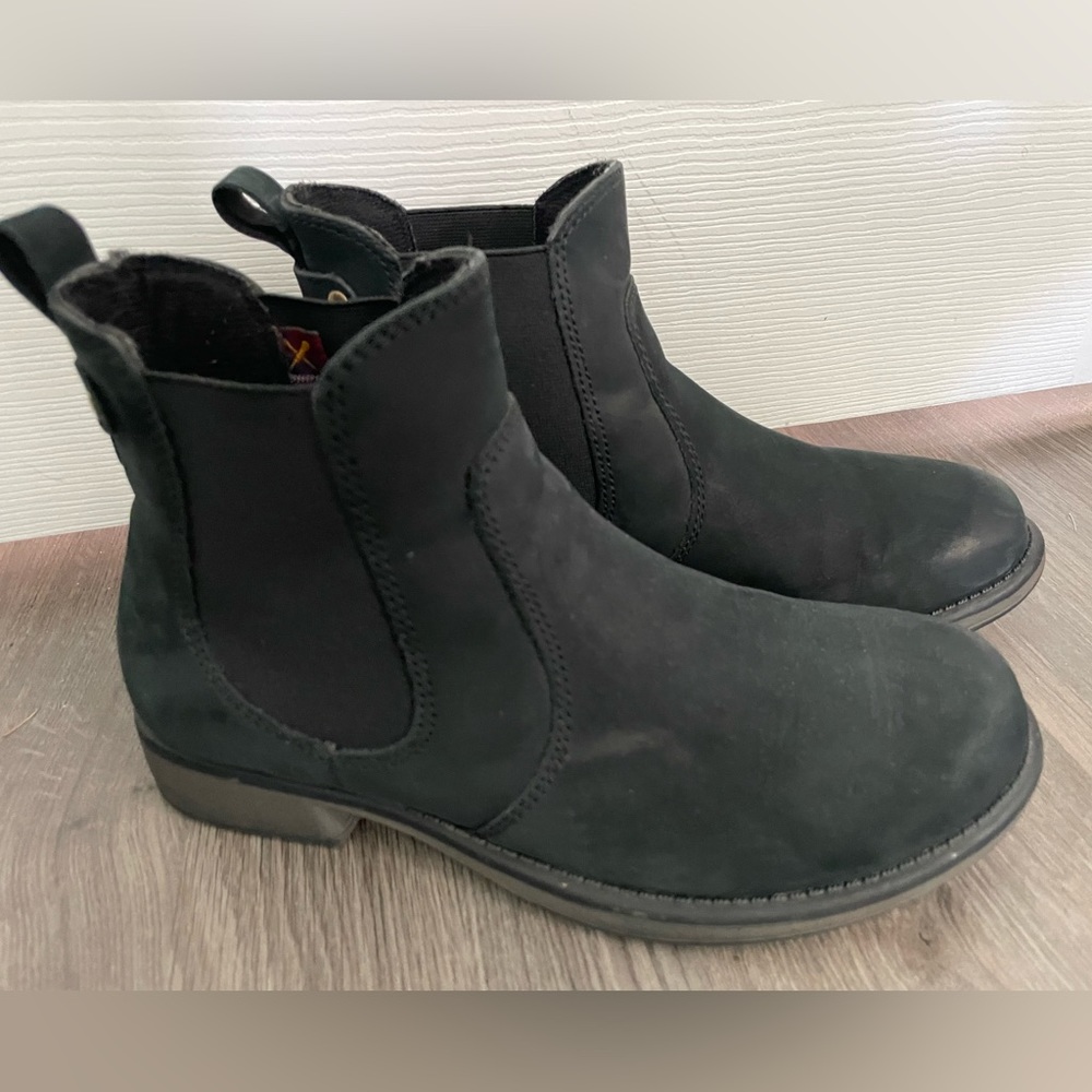 Denver Hayes ankle boots, 7 wide